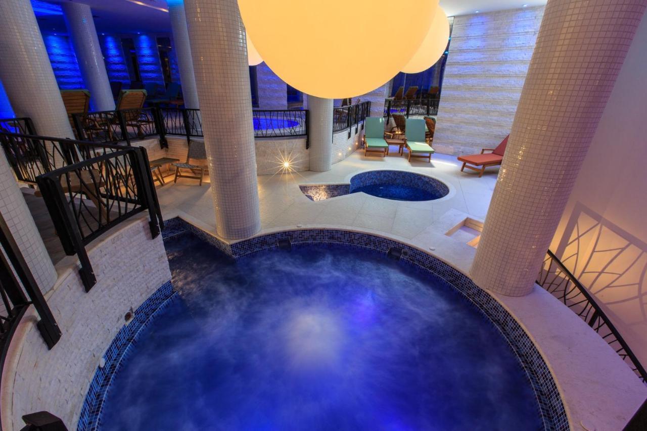 Apart Hotel Kalamper Бар Екстериор снимка