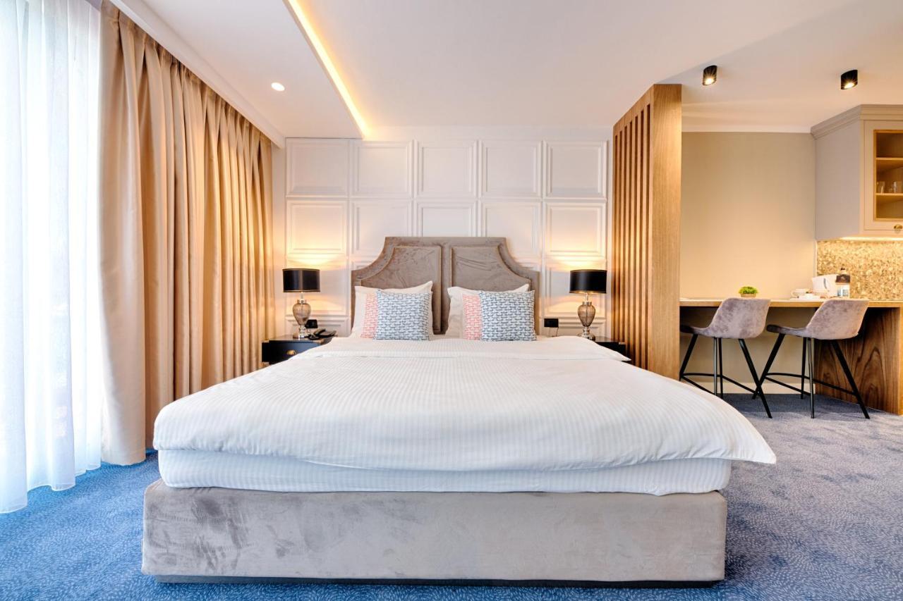 Apart Hotel Kalamper Бар Екстериор снимка
