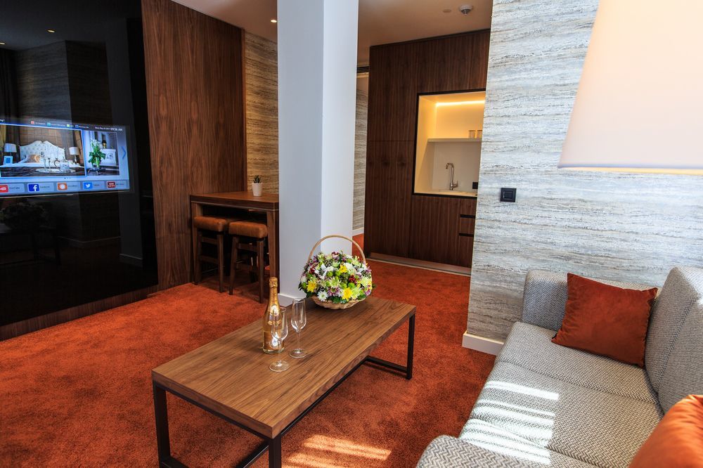 Apart Hotel Kalamper Бар Екстериор снимка